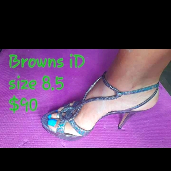 Shoes - Picture 3 of 5